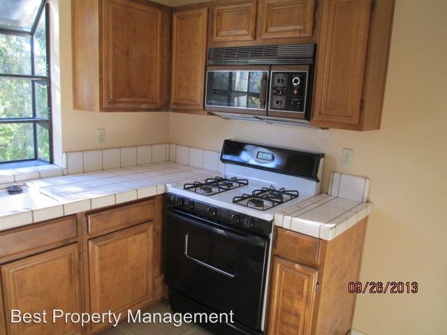 Building Photo - 3580 Birchwood Ter