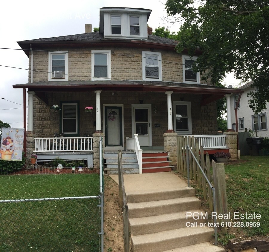 Primary Photo - 145 W Summit Ave
