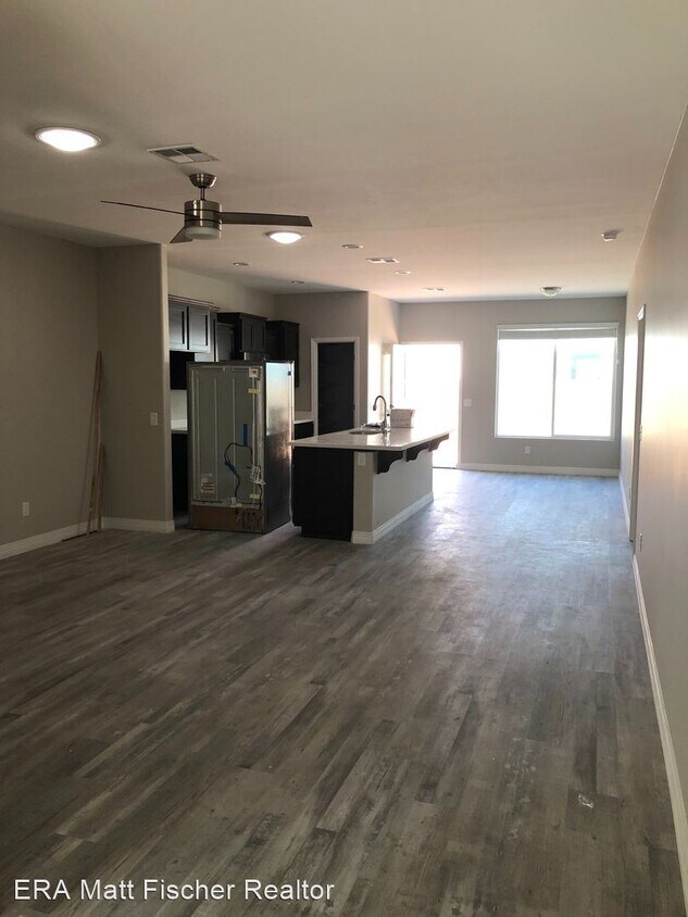 Primary Photo - 3 br, 2 bath House - 344 E Orchid St