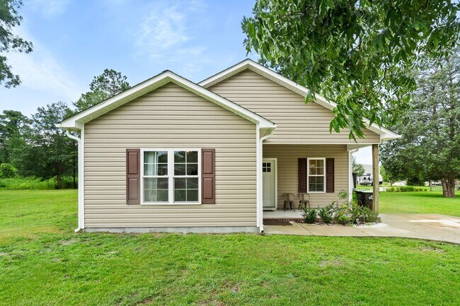 Building Photo - Cozy 2-bedroom home in New Bern