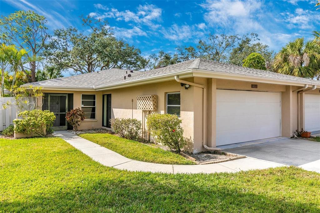 Foto principal - 4212 Center Gate Ln