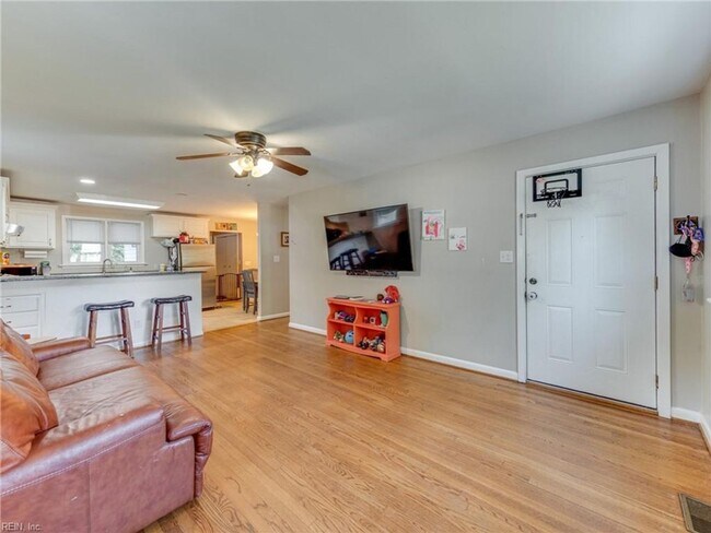 Foto del edificio - 3 bedroom /2 bathroom- Deer Park Grove