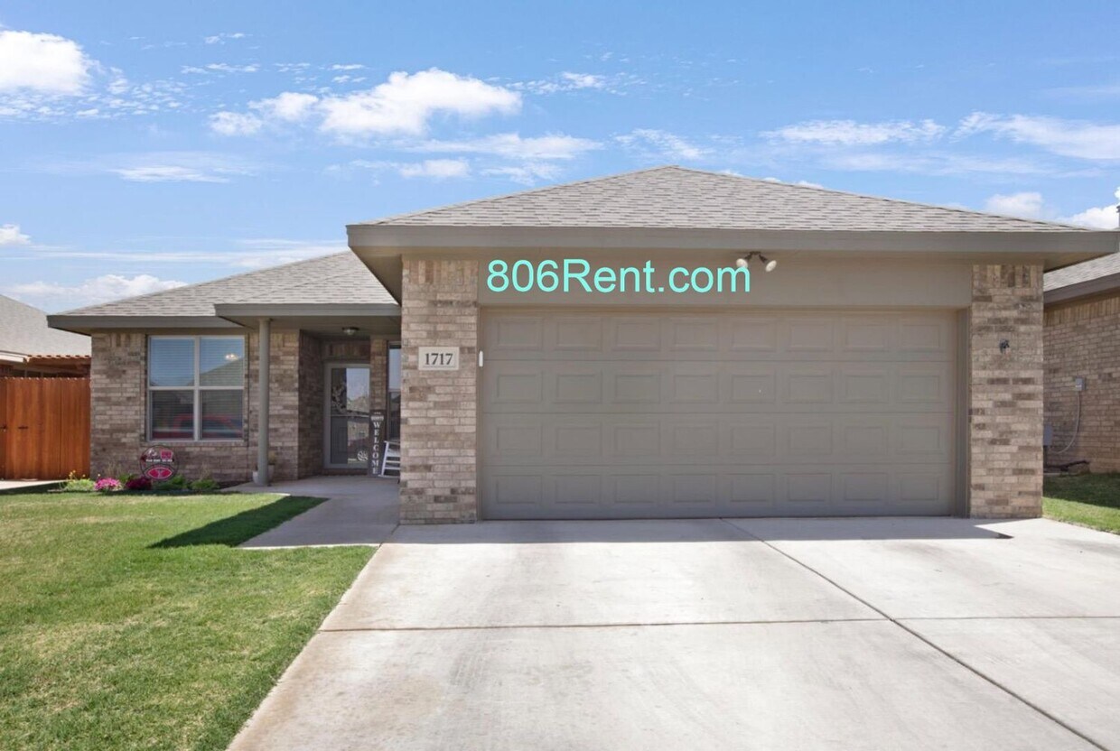 Primary Photo - **BEAUTIFUL FOX RIDGE ADDITION HOME**