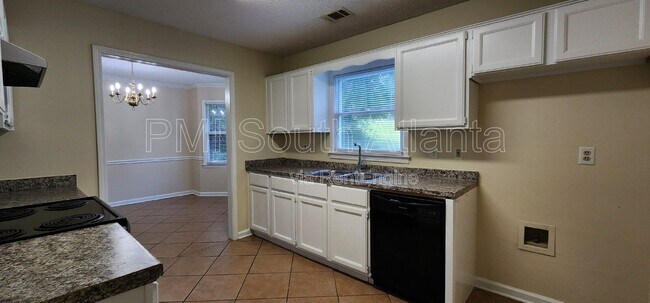 Building Photo - 2735 Stanton Woods Dr SE
