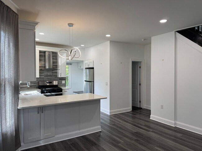 Foto del edificio - Stylish 3-Bedroom Home in Hackensack, NJ for Rent