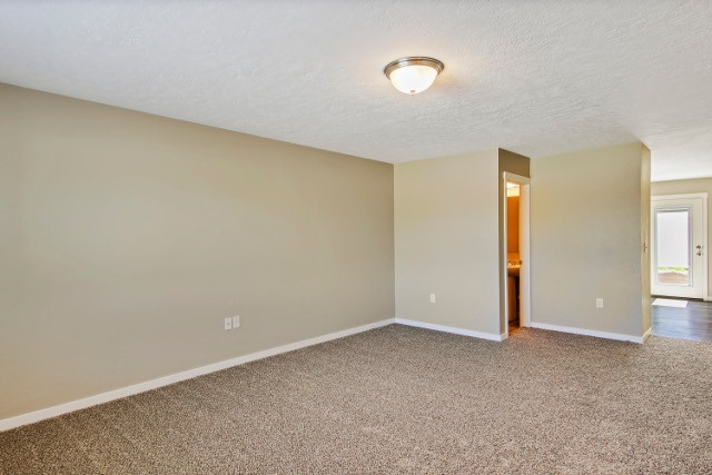 Building Photo - 1261 Clipper Dr