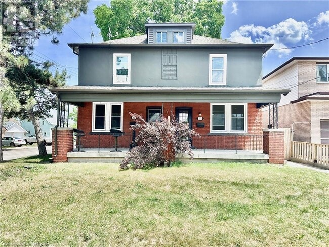 Building Photo - 215 Rosewood Rd