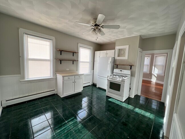 Freshly painted kitchen - 120 Second St