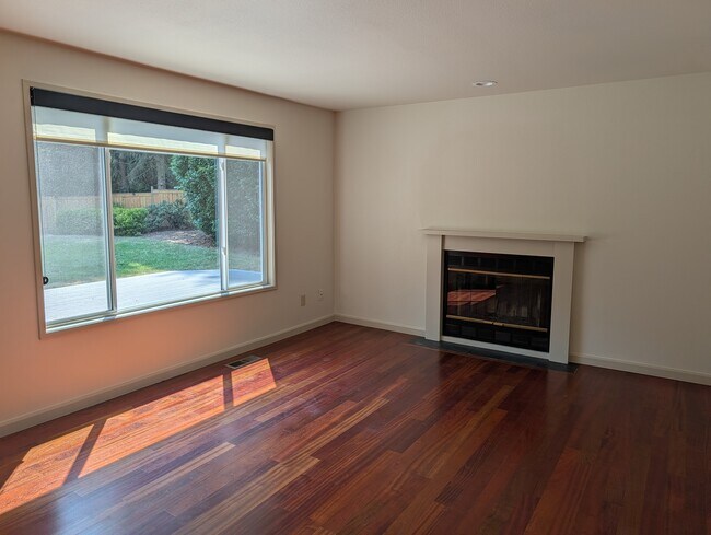 Building Photo - 2622 235th Ct NE