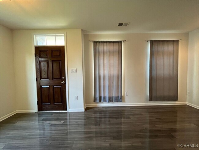 Foto del edificio - 3807 Fish Pond Ln