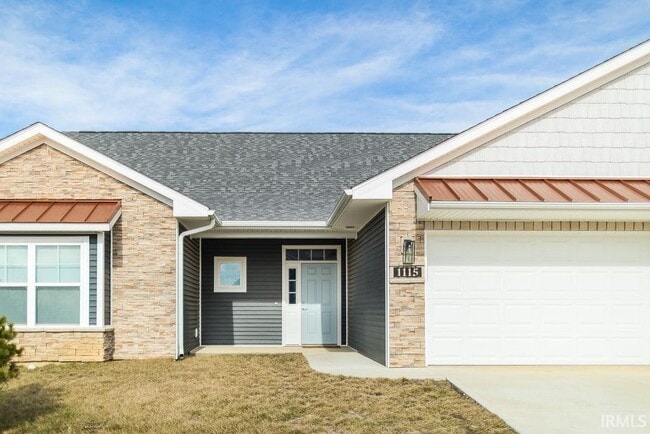 Building Photo - 1115 W Rangeview Cir