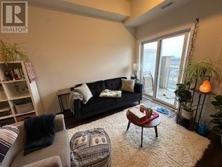 Photo du bâtiment - 1370 Main St E