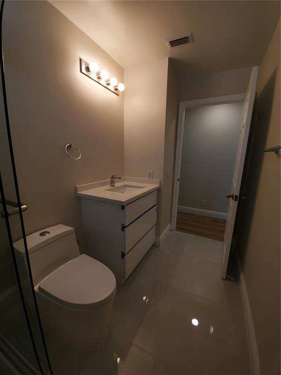 Foto del edificio - 858 Briar Ridge Rd