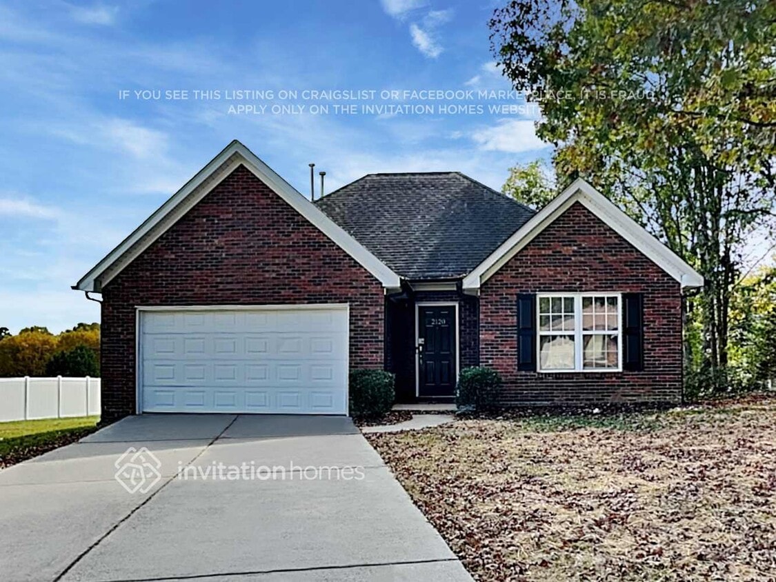 Foto principal - 2120 Centergrove Rd