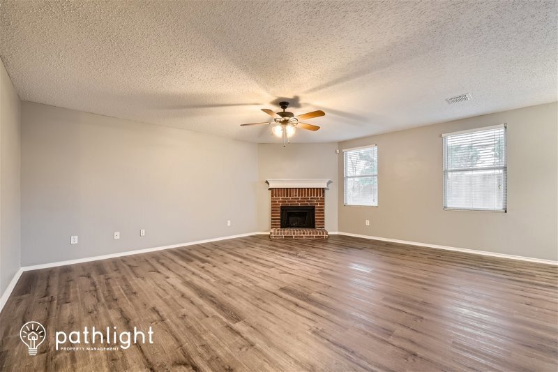 Primary Photo - 2600 Shorecrest Dr