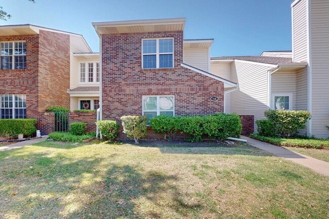 Photo - 846 Creekside Drive Unit Townhome