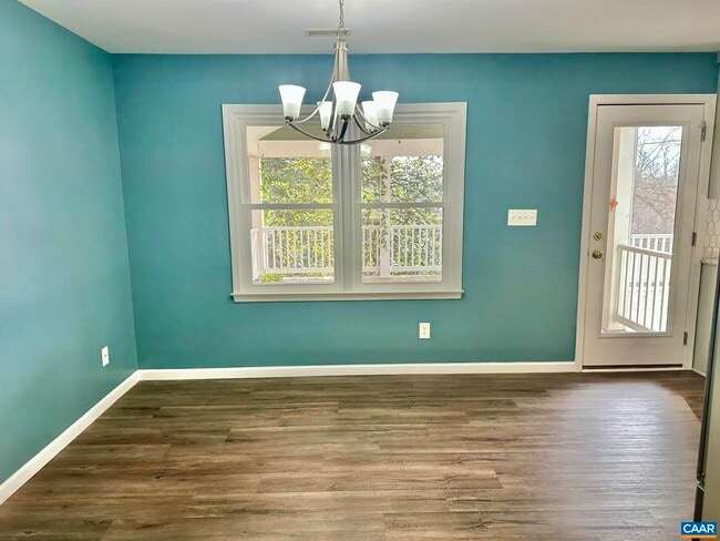 Building Photo - 3501 Glenaire Dr