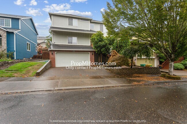 Foto del edificio - Spacious Five Bedroom Home in Progress Ridge!
