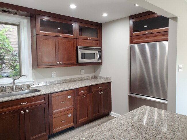 Building Photo - 1418 N Kedzie Ave