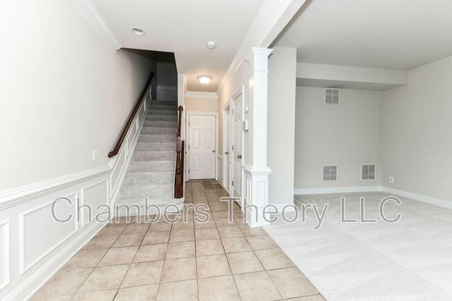 Building Photo - 331 Pink Azalea Terrace SE
