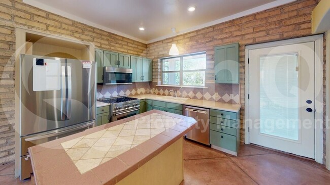 Building Photo - 3055 N Gaia Pl