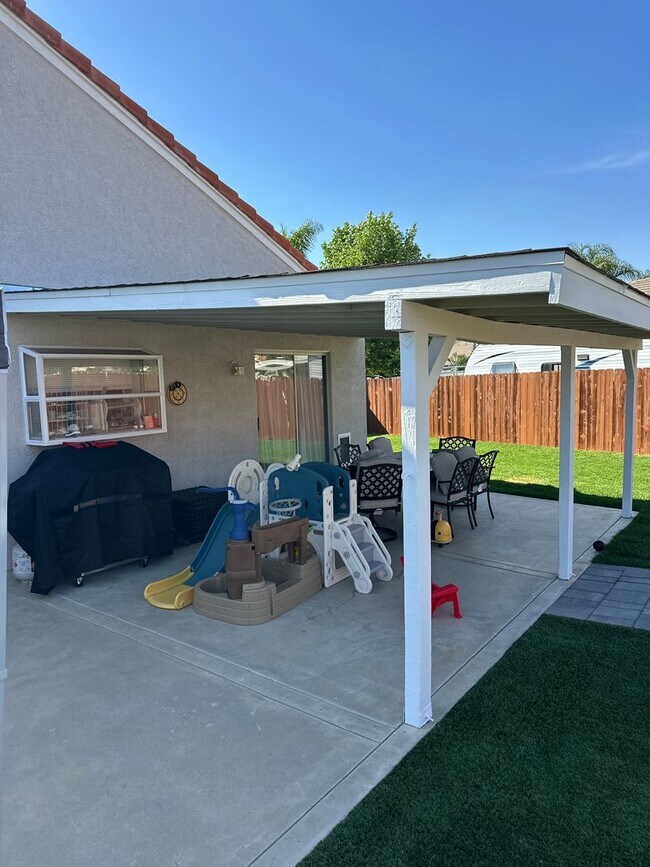 Foto del edificio - 2 bed 2 bath home for rent in Menifee