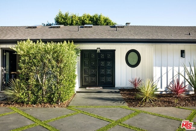 Photo - 18013 Sea Reef Drive Unit House