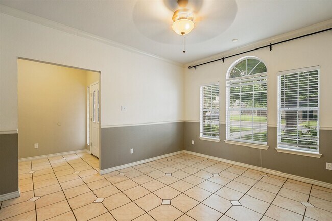 Building Photo - 117 White Feather Trail