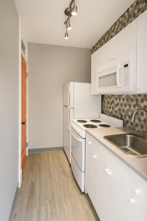 Foto del edificio - 231 W McMillan St