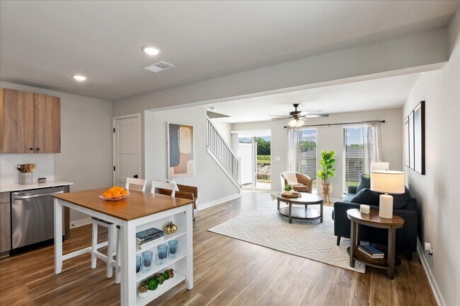 Foto del edificio - Hidden Hills Townhomes