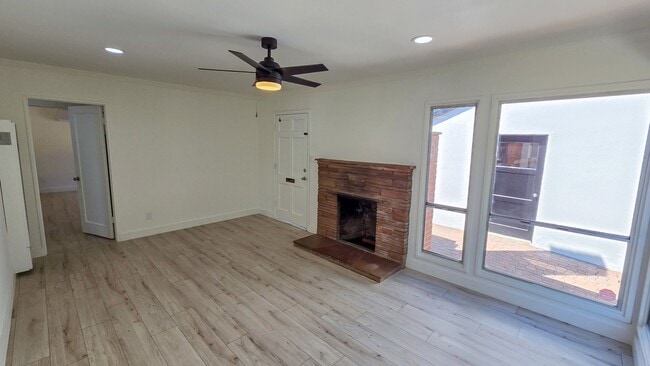 Building Photo - 13524 Starbuck St
