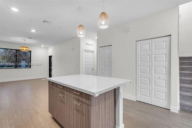 Foto del edificio - 8363 NW 41st St