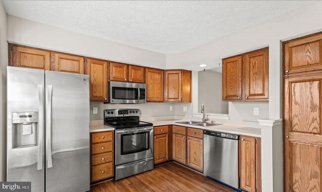Building Photo - 6359 New Haven Ct
