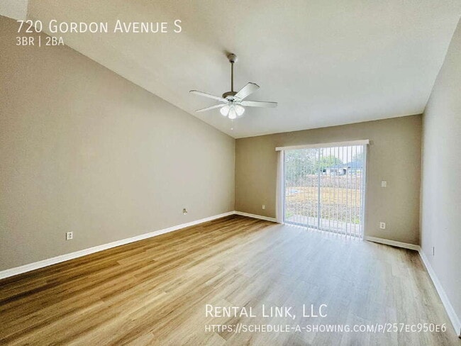 Foto del edificio - 720 Gordon Ave S