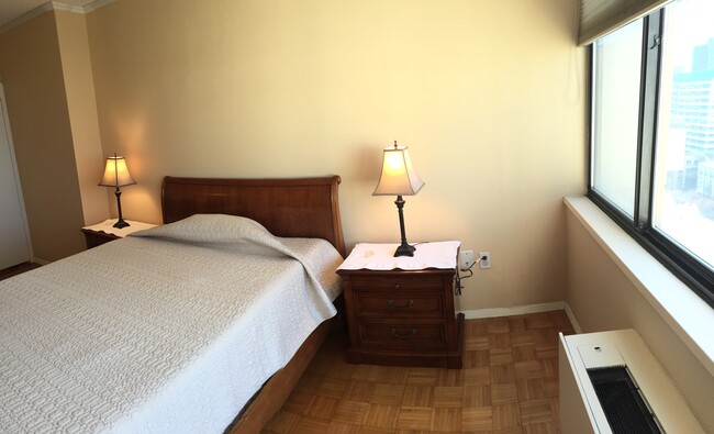part of bedroom - 45 River Dr S