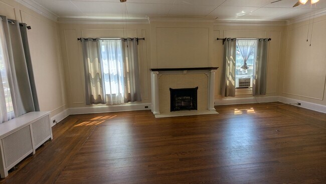 Foto del edificio - 303 4th St NE