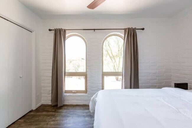 Building Photo - Driftwood Tucson Oasis | ScenicViews | Kin...