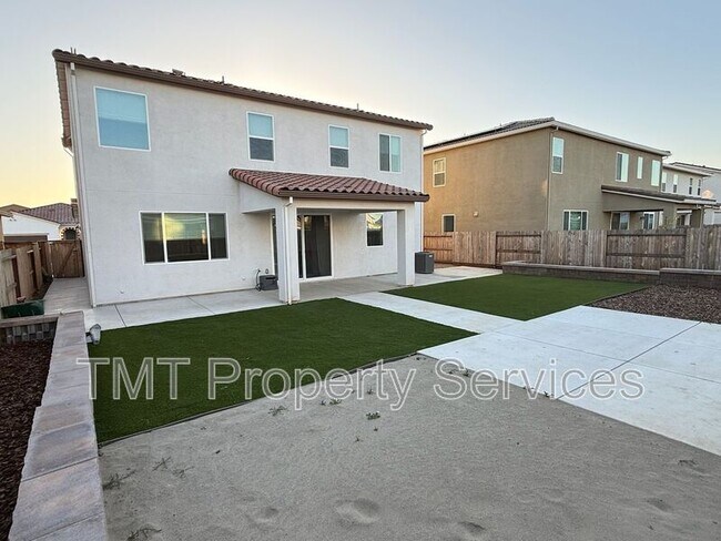 Building Photo - 10123 Blue Whale Wy