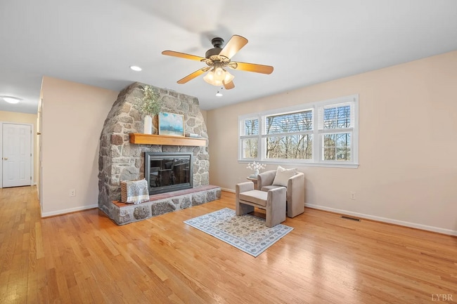 Photo - Beautiful Ranch In the Heart of Boonsboro Close to Shopping and Resturants House