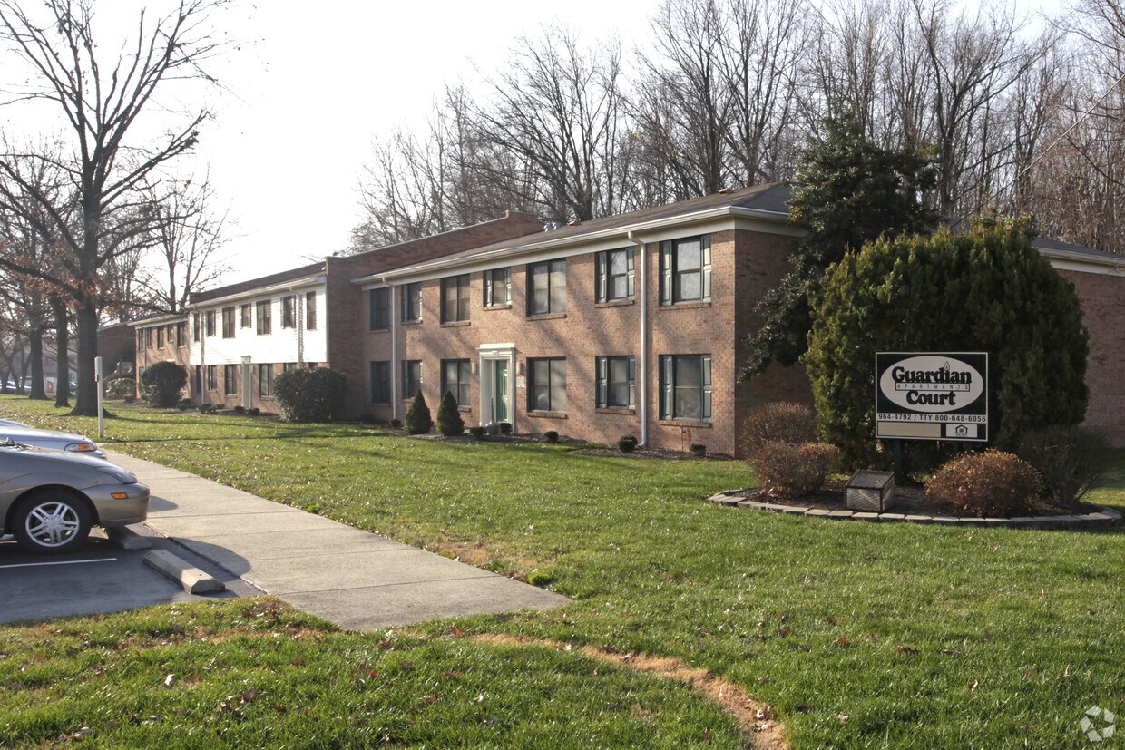 Guardian Court Louisville KY 40219 Apartments com Guardian Court Louisville KY 40219 Apartments com