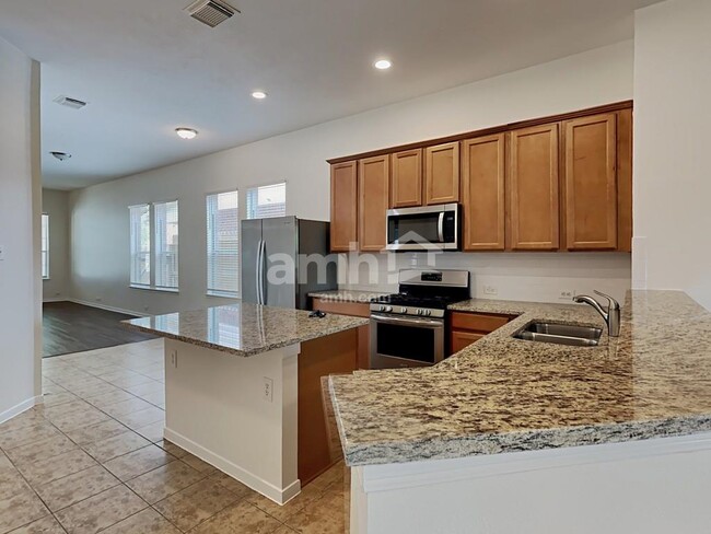 Foto del edificio - 2938 Smokey Forest Ln