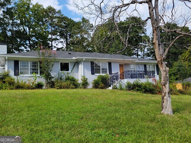 Building Photo - 2070 Black Fox Dr NE