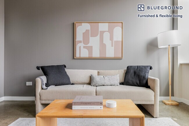 Foto del edificio - 1313 W Randolph St