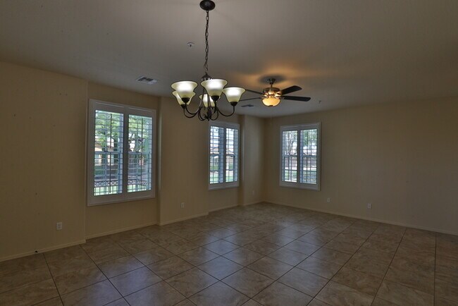 Building Photo - 3570 S Winter Lane #102