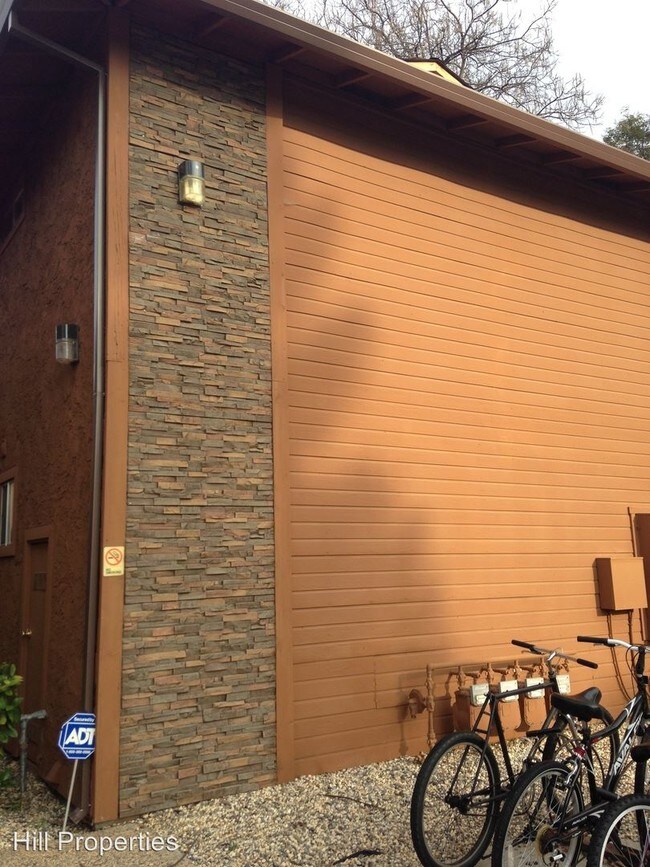 Foto del edificio - 642 W 1st Ave