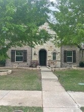 Building Photo - 7495 Perry Dr