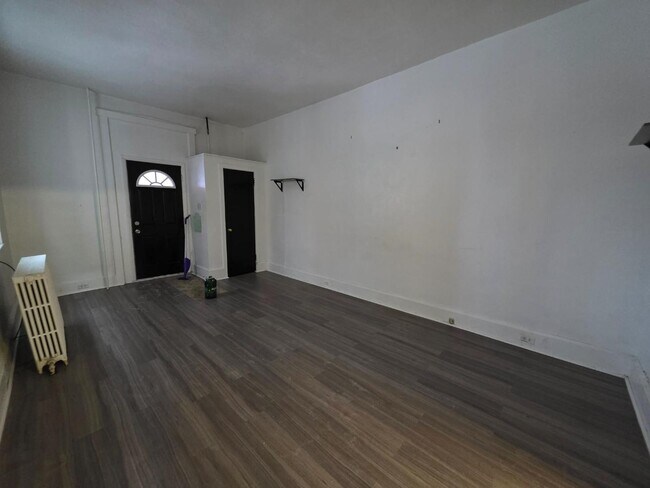 Foto del edificio - 220 W Horner St