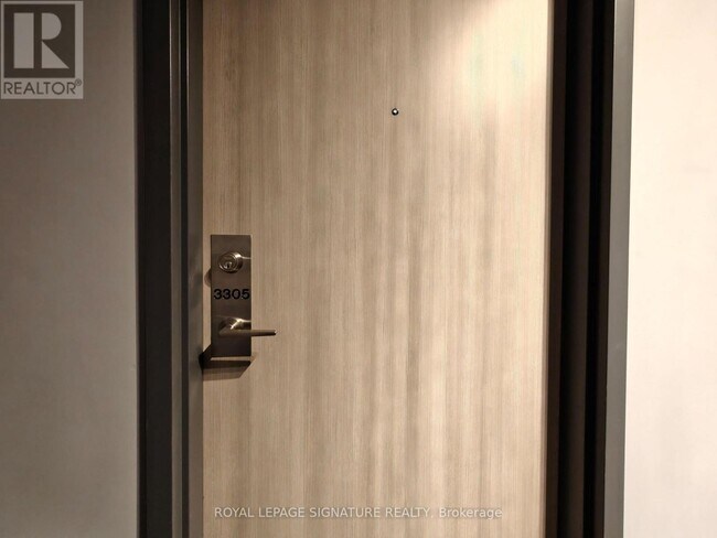 Building Photo - 390 Cherry St