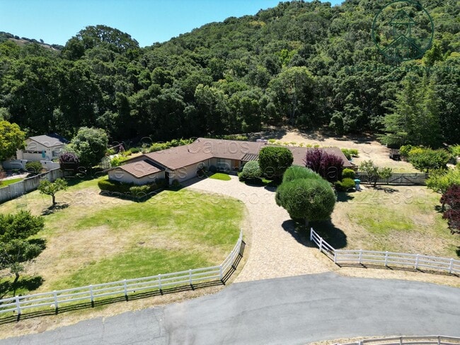 Building Photo - Ranch Style Carmel Valley Property in Desi...