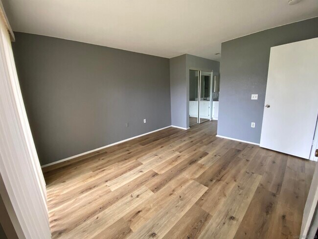 Building Photo - 400 Stoney Point Way